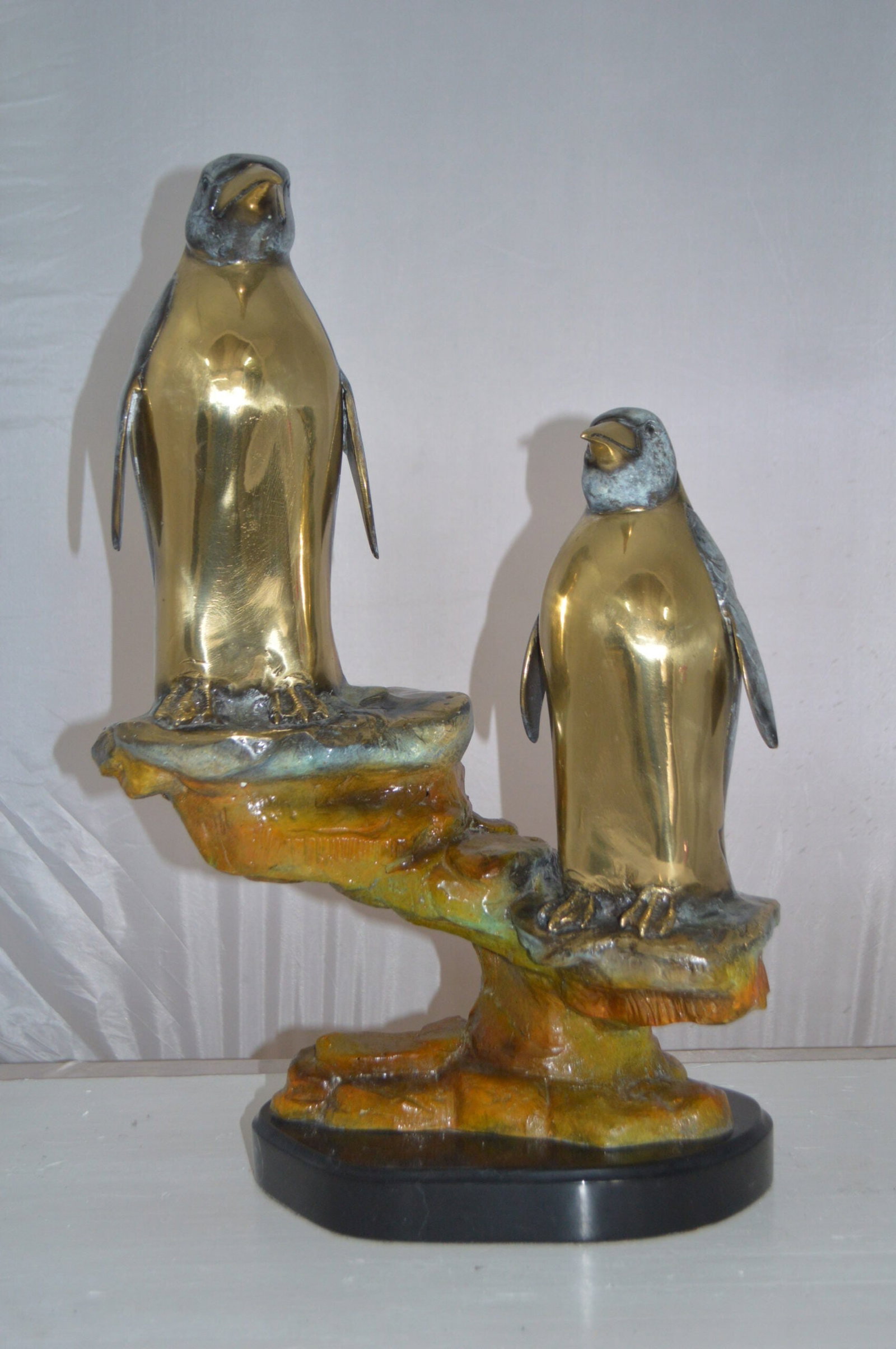 Two Penguins Bronze Statue - Size: 16"L x 10"W x 12"H. - 4