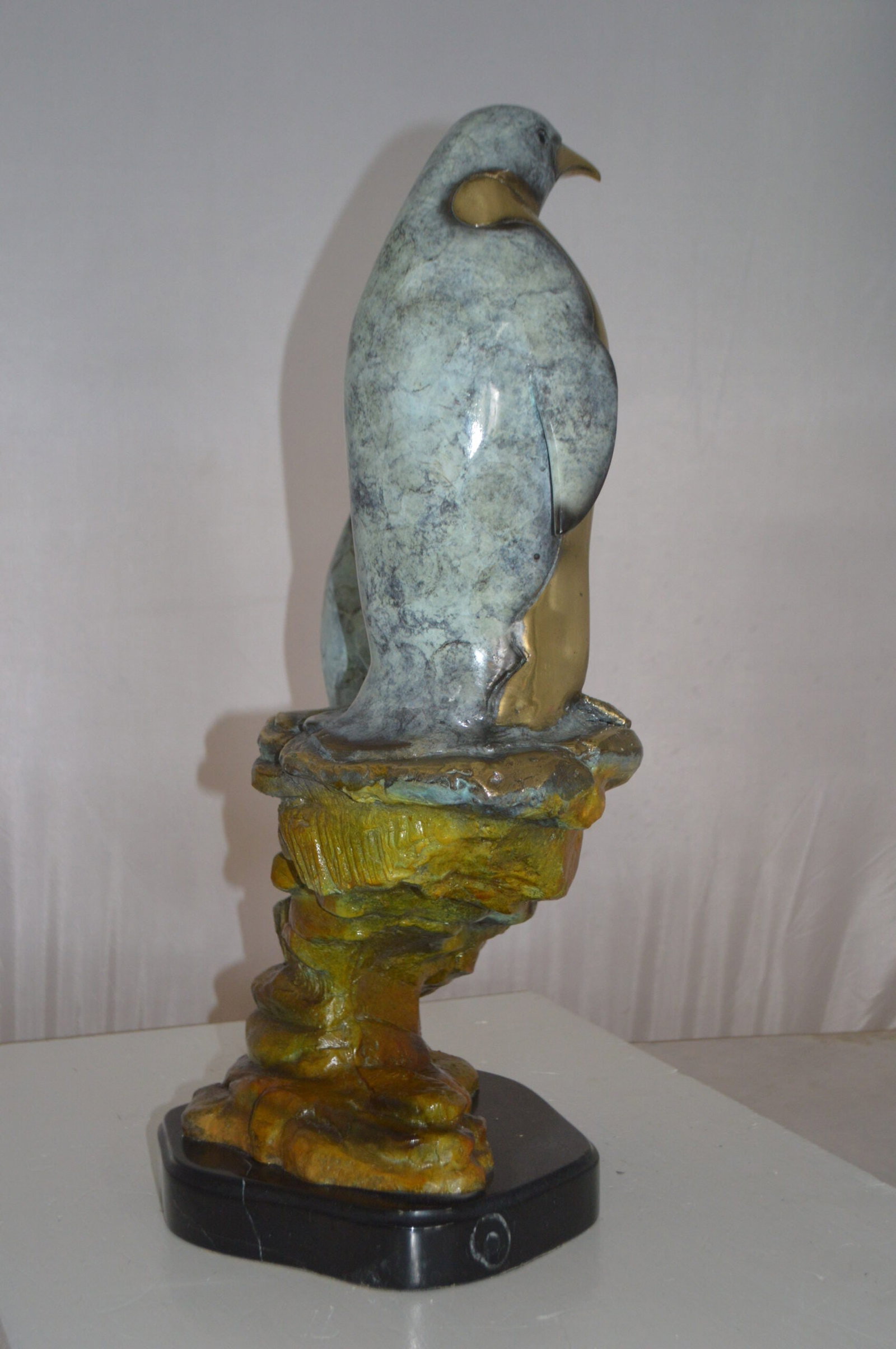 Two Penguins Bronze Statue - Size: 16"L x 10"W x 12"H. - 5