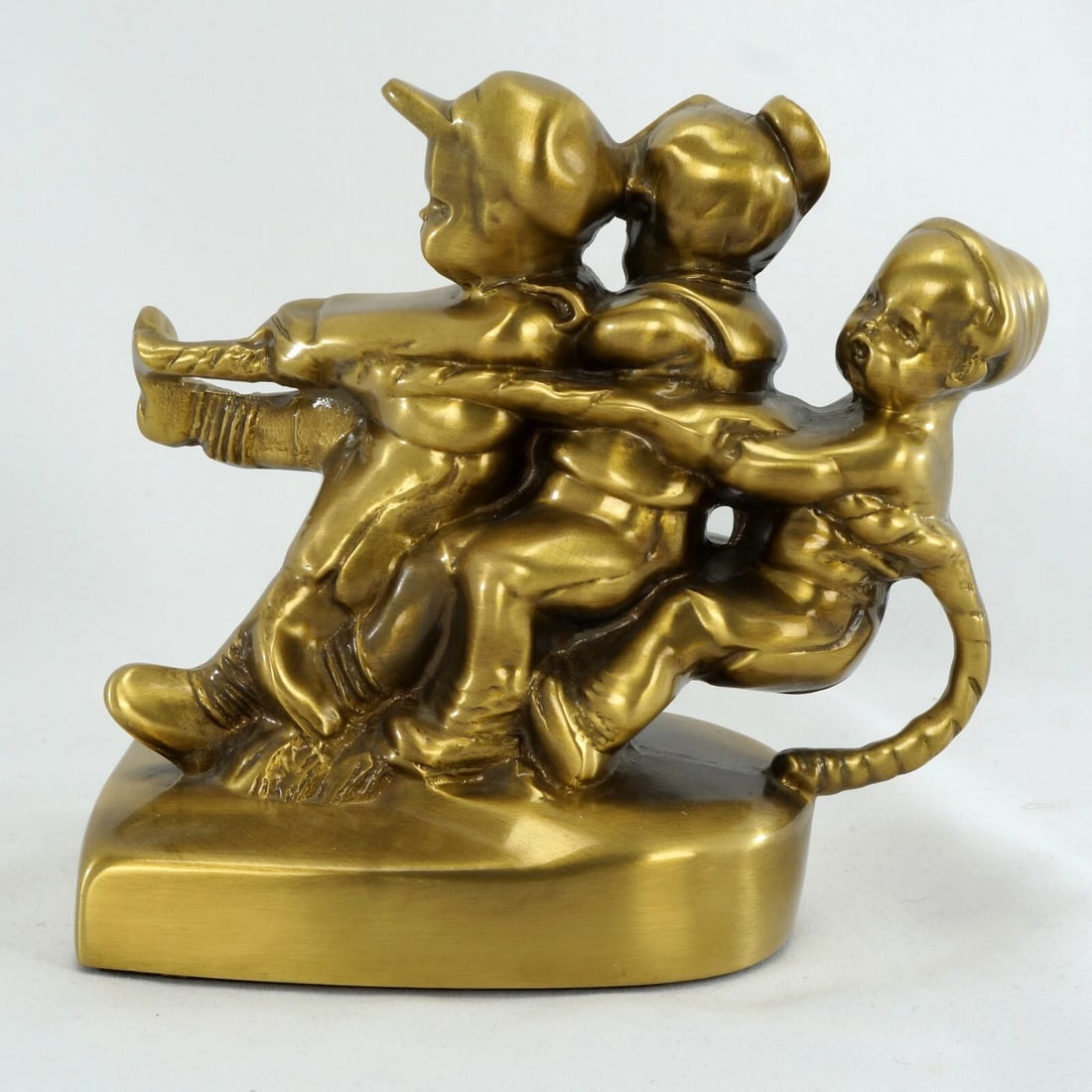 Single Bookend Tug of War PM Craftsman 1953 - 5