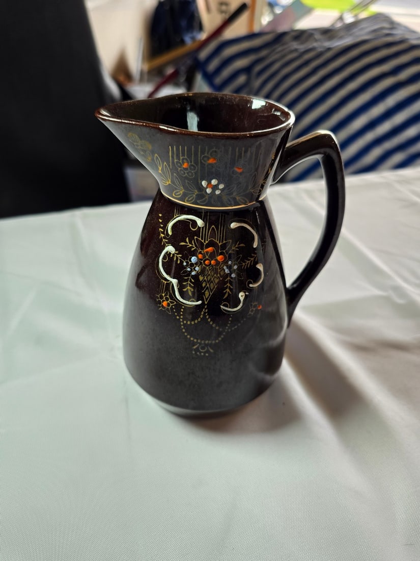 Three Decorative Ceramic and Milk Glass Tabletop Items - 4