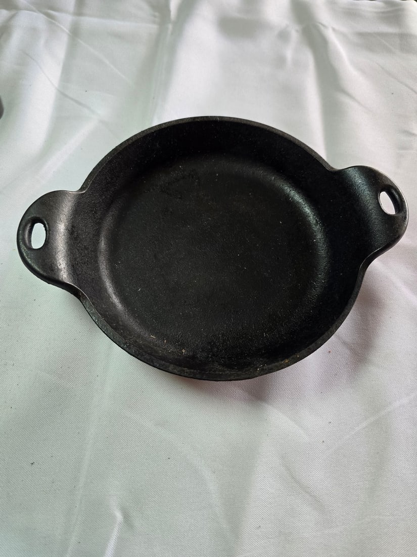 Lodge Cast Iron Mini Pan and Brass Sad Iron - 4