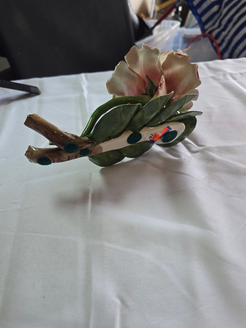 Three Decorative Floral Items including a Capodimonte-style Rose, a Metal Flower Brooch, and a Gl... - 3