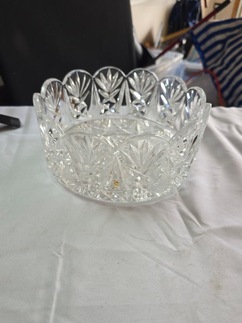 Collection of Four Pressed Glass Bowls and Dishes - 3