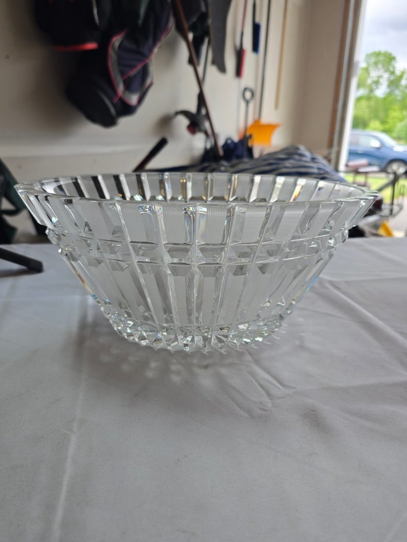 Collection of 10 Pressed Glass Tableware Including Bowls and Stemware - 3