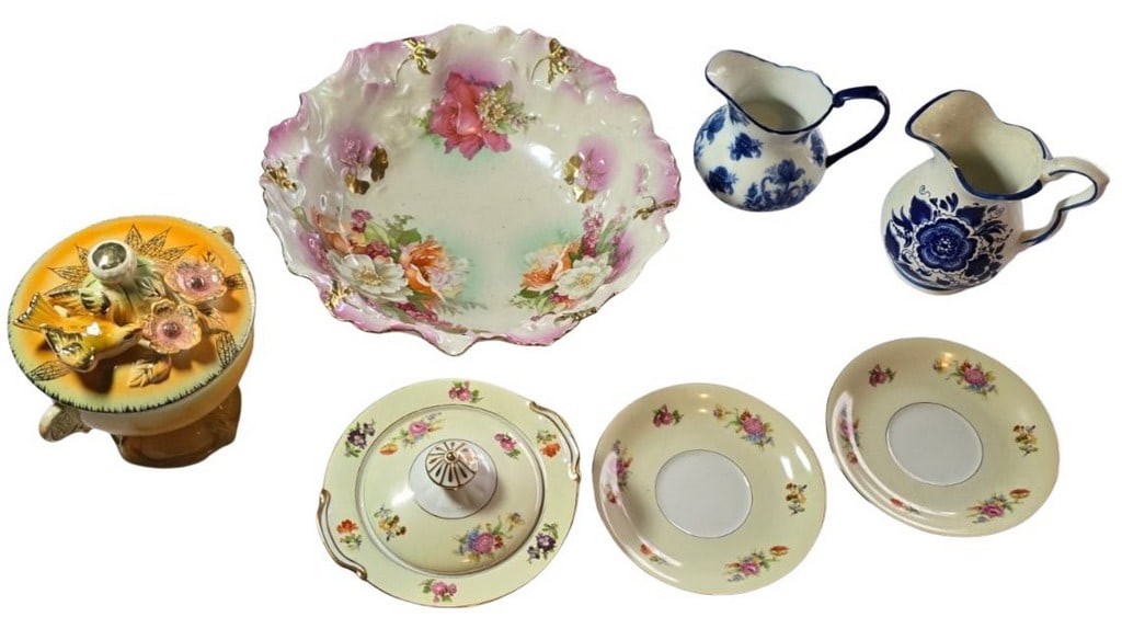 Collection of Antique and Vintage Porcelain Tableware (1 of 7)