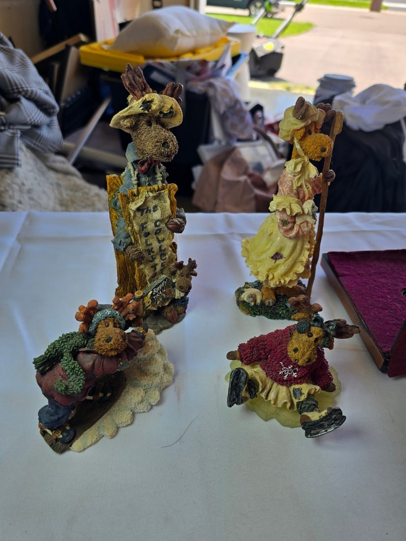 Collection of Decorative Collectibles and Bookends - 2