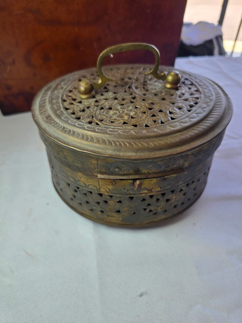 Collection of Decorative Collectibles: Tooled Leather Magazine Rack, Ice Skating Tin, Brass Pot, ... - 4