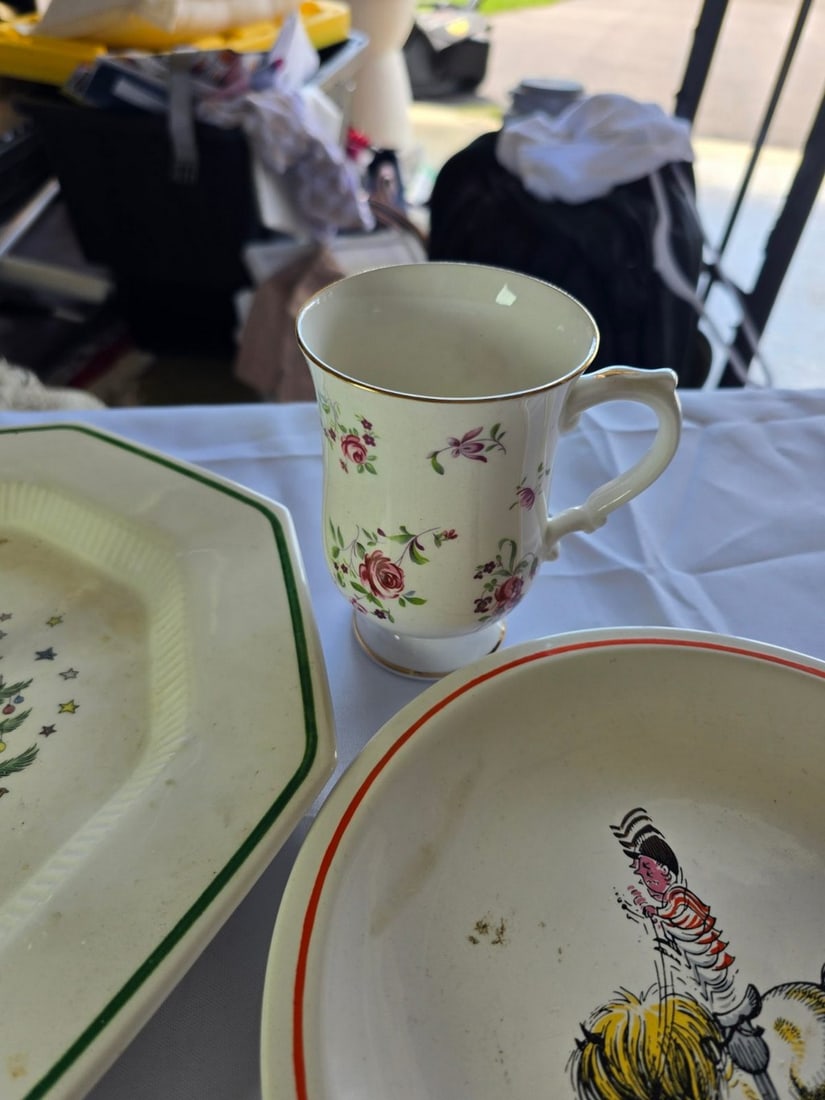 Assorted Decorative Porcelain and Ceramic Tableware, Six Pieces - 6