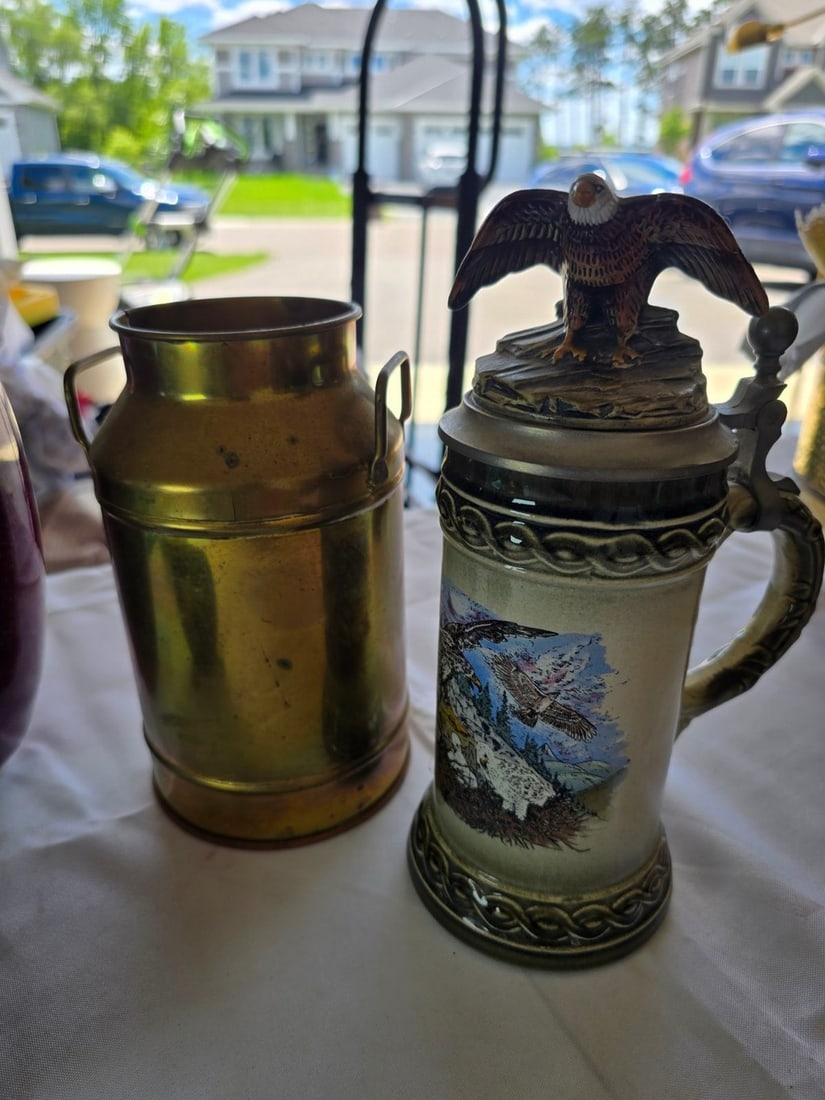 Collection of Decorative Household Items - 5