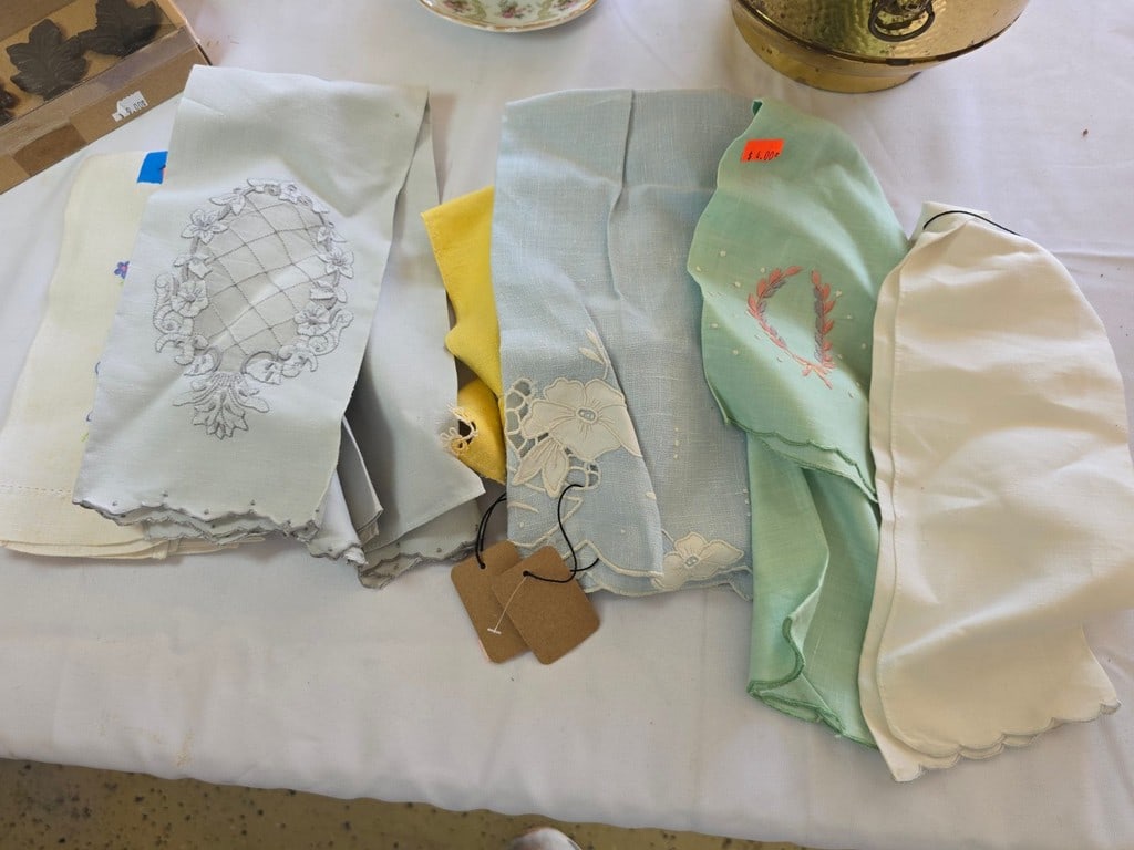 Collection of Vintage Decorative Items and Linens - 4
