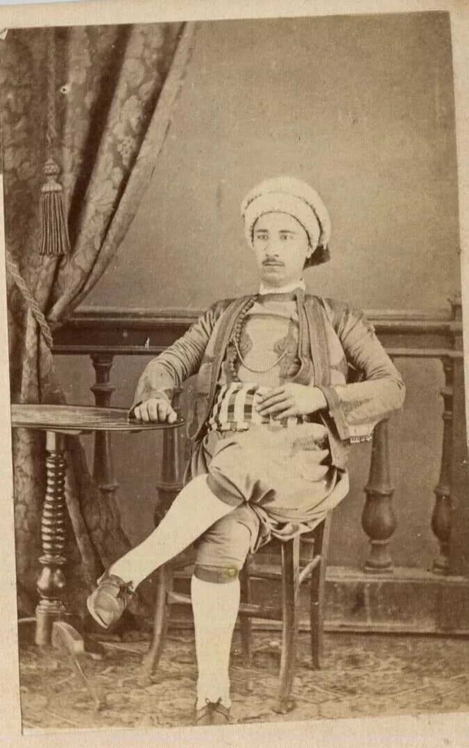1870 CDV Portrait Man Tunis Photo – Orientalist Man with Turban - 7
