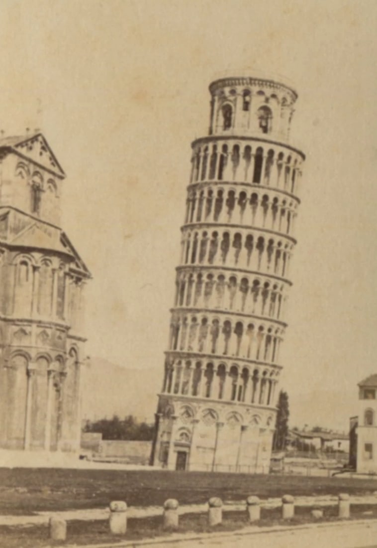 Enrico VAN LINT 1808-1884 Pisa Il Campanile - Antique CDV Photographs: Title: Enrico VAN LINT 1808-1884 Pisa Il Campanile - Antique CDV Photographs Description: Albumen print mounted on CDV card Dimension: Approx 6.3 x 10.3cm Reserve: $100.00 Shipping: Domestic: