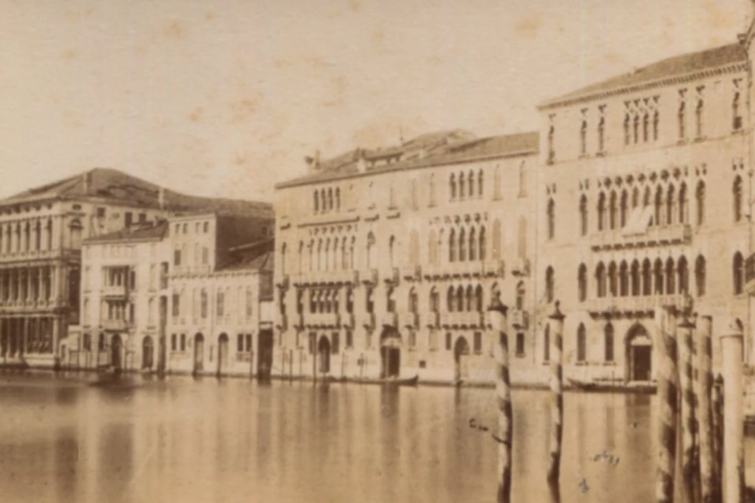 1870 Grand Canal Venezia Italy - Antique CDV Photographs: Title: 1870 Grand Canal Venezia Italy - Antique CDV Photographs Description: Albumen print mounted on CDV card Dimension: Approx 6.3 x 10.3cm Reserve: $40.00 Shipping: Domestic: Flat-rate of $20.00