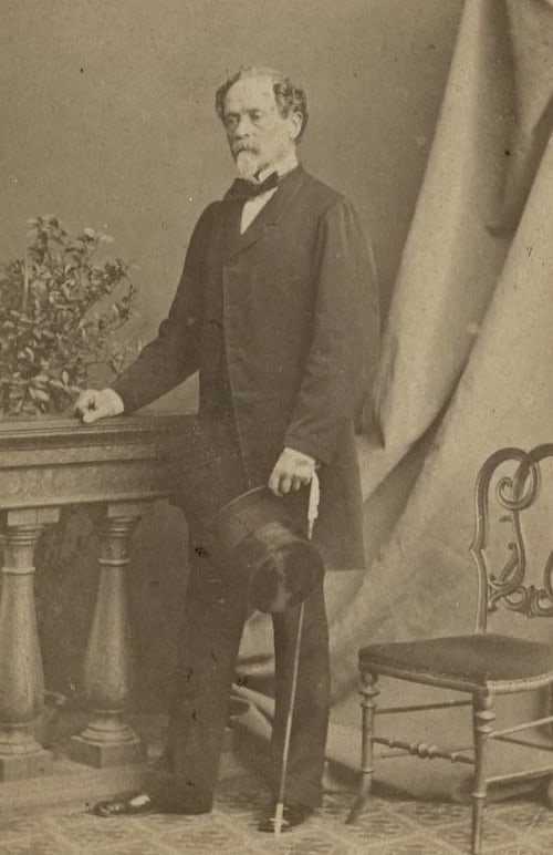 Vianelli - Comte de Monti Portrait - Antique CDV Photographs: Title: Vianelli - Comte de Monti Portrait - Antique CDV Photographs Description: Albumen print mounted on CDV card Dimension: Approx 6.3 x 10.3cm Reserve: $70.00 Shipping: Domestic: Flat-rate of