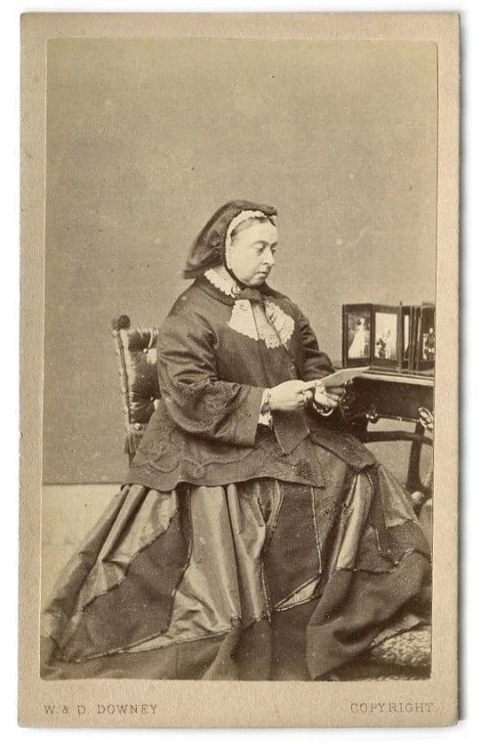 Queen Victoria Albumen - CDV Photo c. 1870 British Royalty - 5