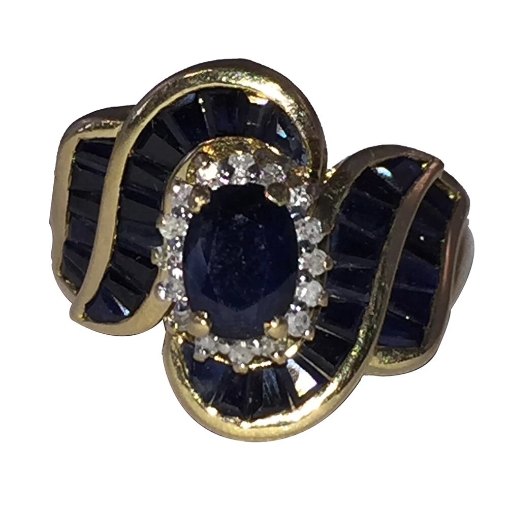 Vintage 14 kt Gold Diamond and Blue Sapphire Ring (1 of 7)