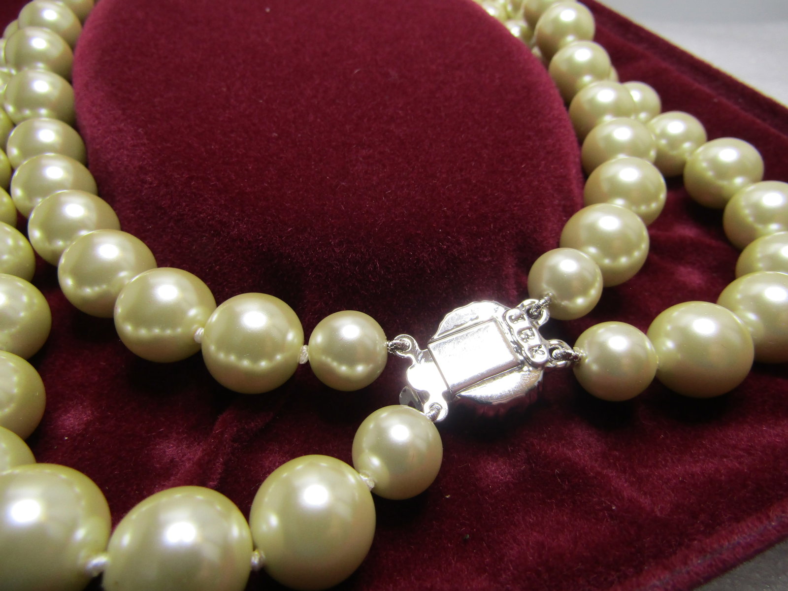 JBK Camrose and Kross Pearl Necklace, Double Strand, Rhinestone Box Clasp, 1980's, 18" - 7