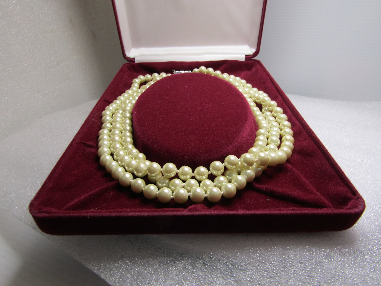 JBK Camrose and Kross Pearl Necklace, Triple Strand, Rhinestone Box Clasp, COA, 17", 1980's.: Title:JBK Camrose and Kross Pearl Necklace, Triple Strand, Rhinestone Box Clasp, COA, 17", 1980's. Description:JBK Camrose and Kross Pearl Necklace, Triple Strand, Rhinestone Box Clasp, COA, 17",