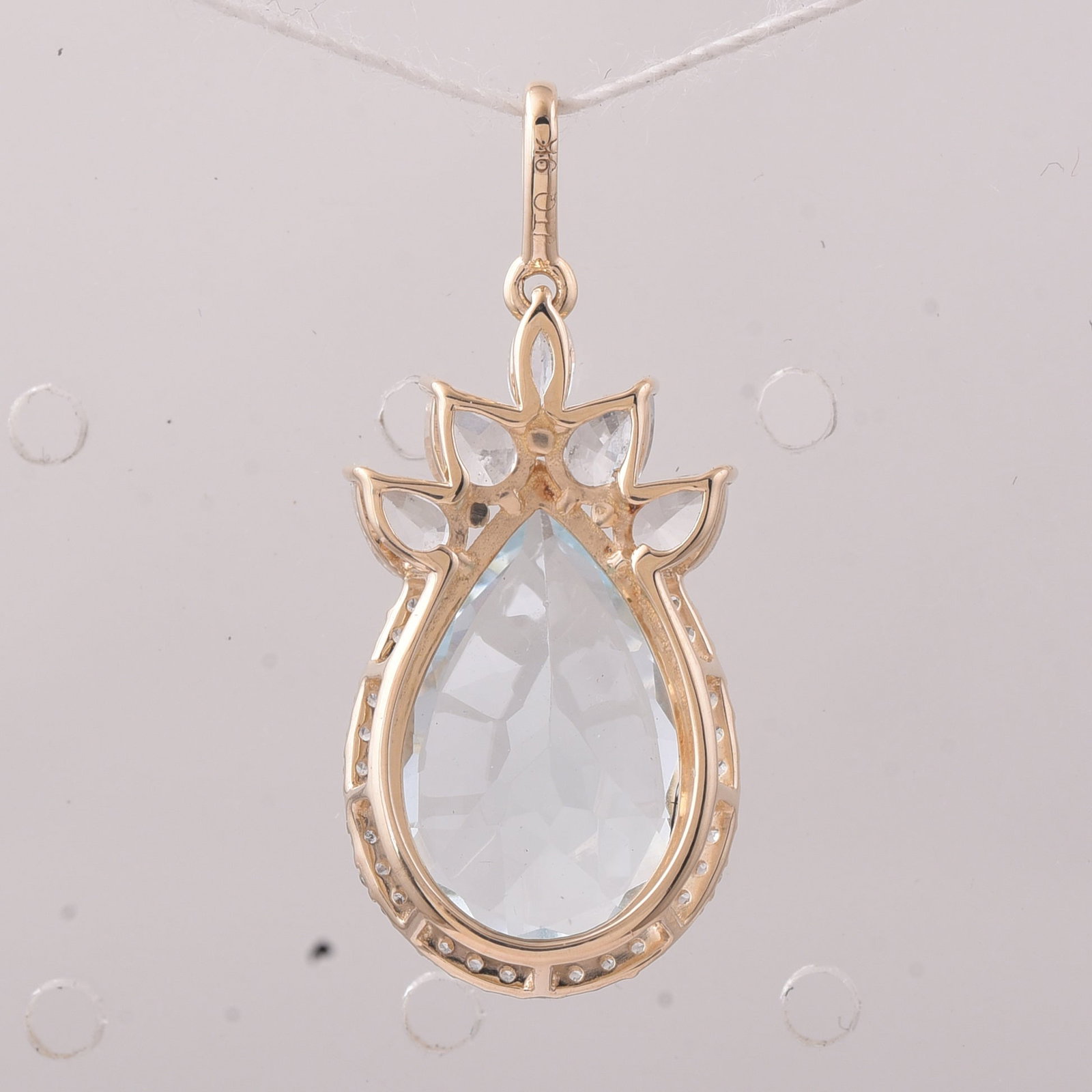 4.68 Ct Pear Aquamarine 9K Gold Pendant - 2
