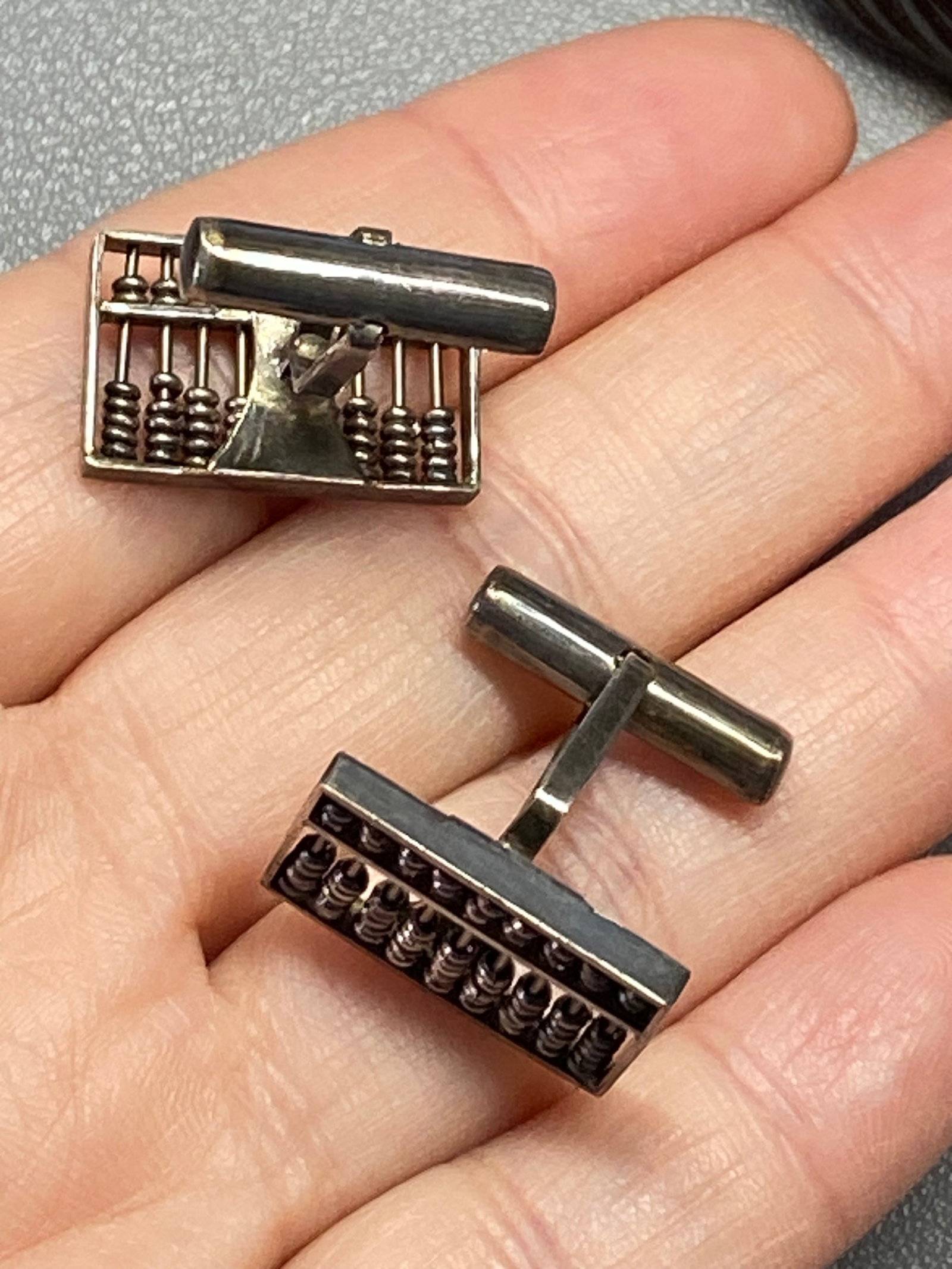 A Pair of Chinese Export Sterling Silver Abacus Cufflinks, Republic Period - 7
