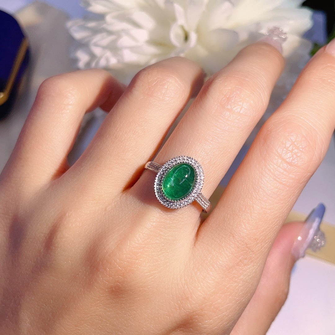 14K GOLD 2.48 CT VIVID GREEN NATURAL EMERALD and DIAMOND RING - 4