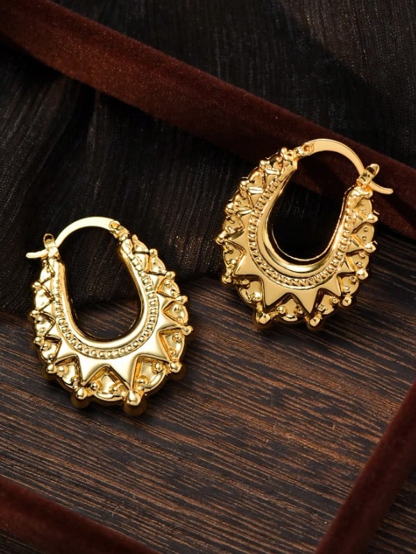 Retro Gold Plated Victorian Spiked Oval Creole Hoop Earrings: Title: Retro Gold Plated Victorian Spiked Oval Creole Hoop Earrings Description:Retro Gold Plated Victorian Spiked Oval Creole Hoop Earrings Date/Period: Contemporary (21st Century)