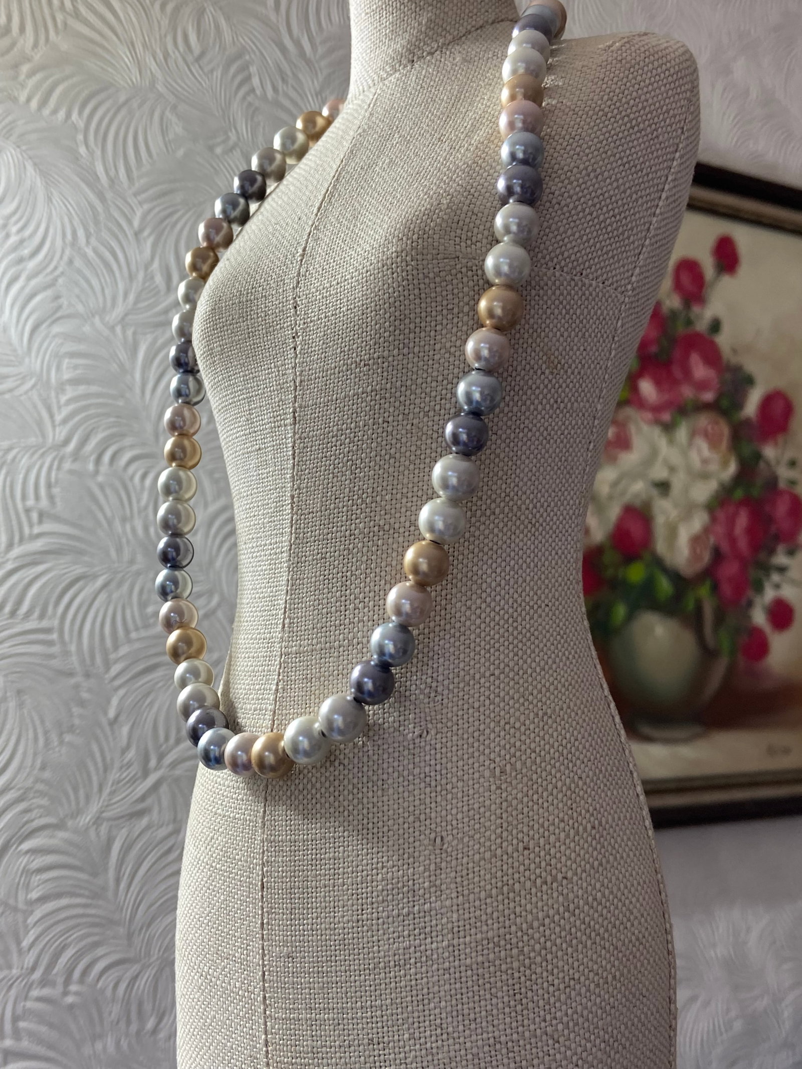Multi-Color Magnetic Simulated Pearl Necklace - 3