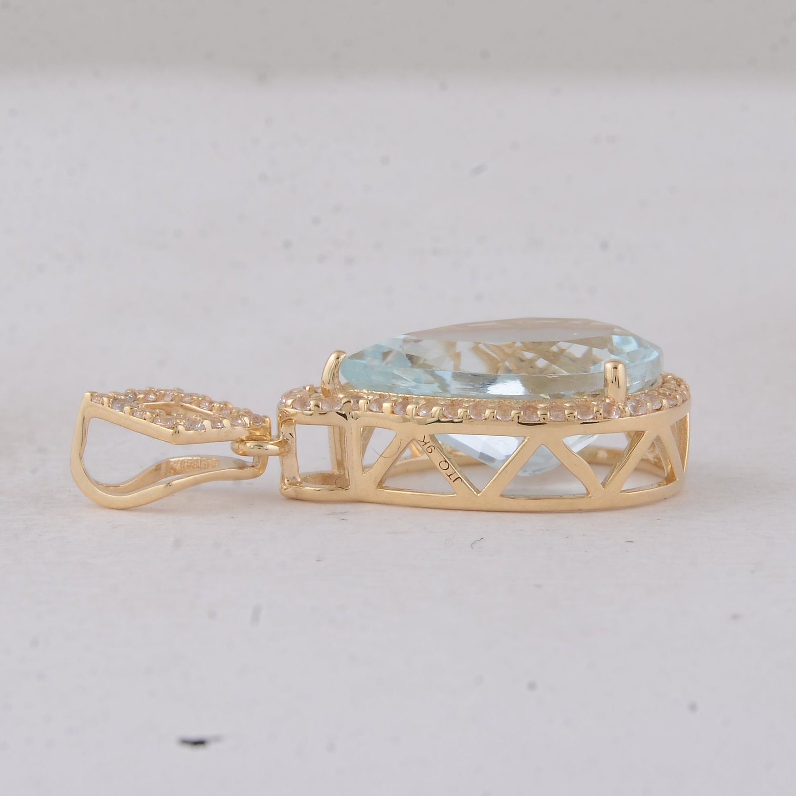 3.64 Ct Pear Aquamarine 9K Gold Pendant - 3