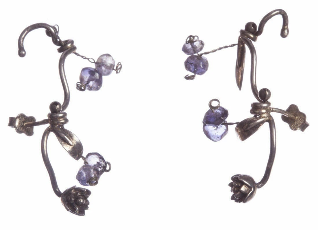 Handmade Sterling Silver Iolite Bead Cuff Earrings: Title:Handmade Sterling Silver Iolite Bead Cuff Earrings Description:Unique sterling silver and iolite bead cuff earrings. Circa, 1970’s to 1980’s. Iolite stones measure 4 mm’s to 5 mm’s in