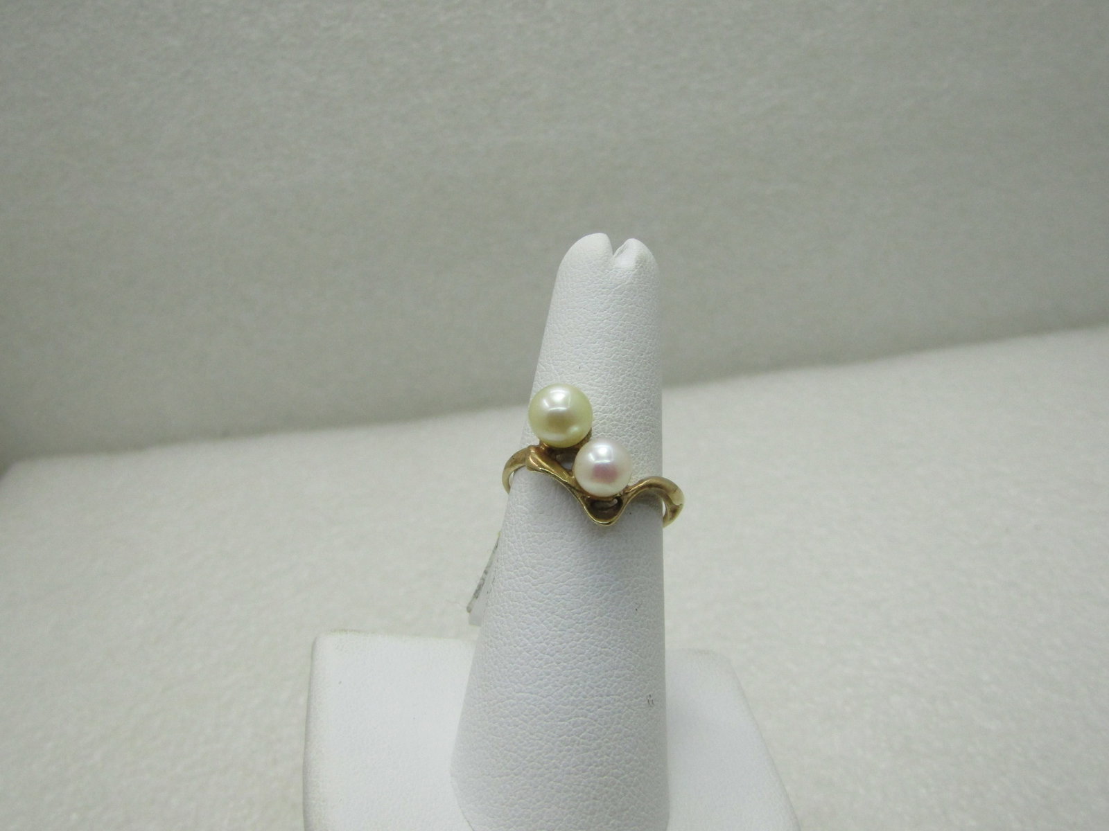 Vintage 10kt Double Pearl Ring, Sz. 7 (1 of 9)