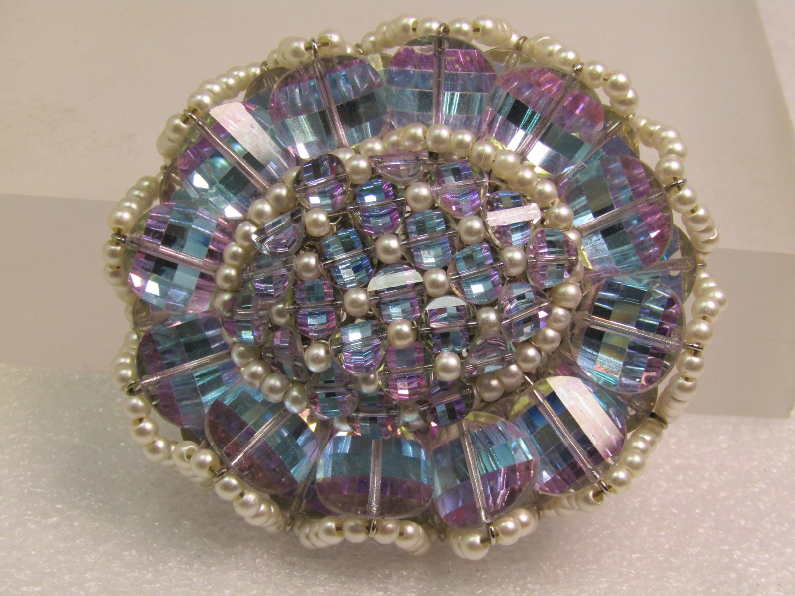 Vintage Vendome Aurora Borealis Ruffle Brooch, Faux Pearls, 1960's: Title:Vintage Vendome Aurora Borealis Ruffle Brooch, Faux Pearls, 1960's Description:Vintage Vendome Aurora Borealis Ruffle Brooch, Faux Pearls, 1960's, This has clear ridged facets on top and bottom
