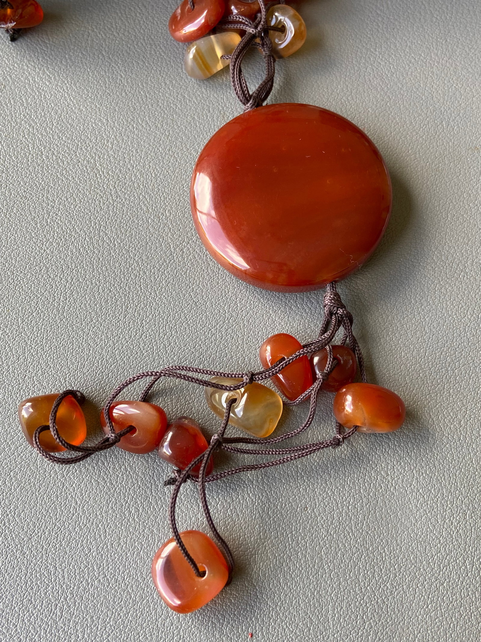 Vintage Elegant Red Agate Cornelian Necklace with Statement Pendant - 5