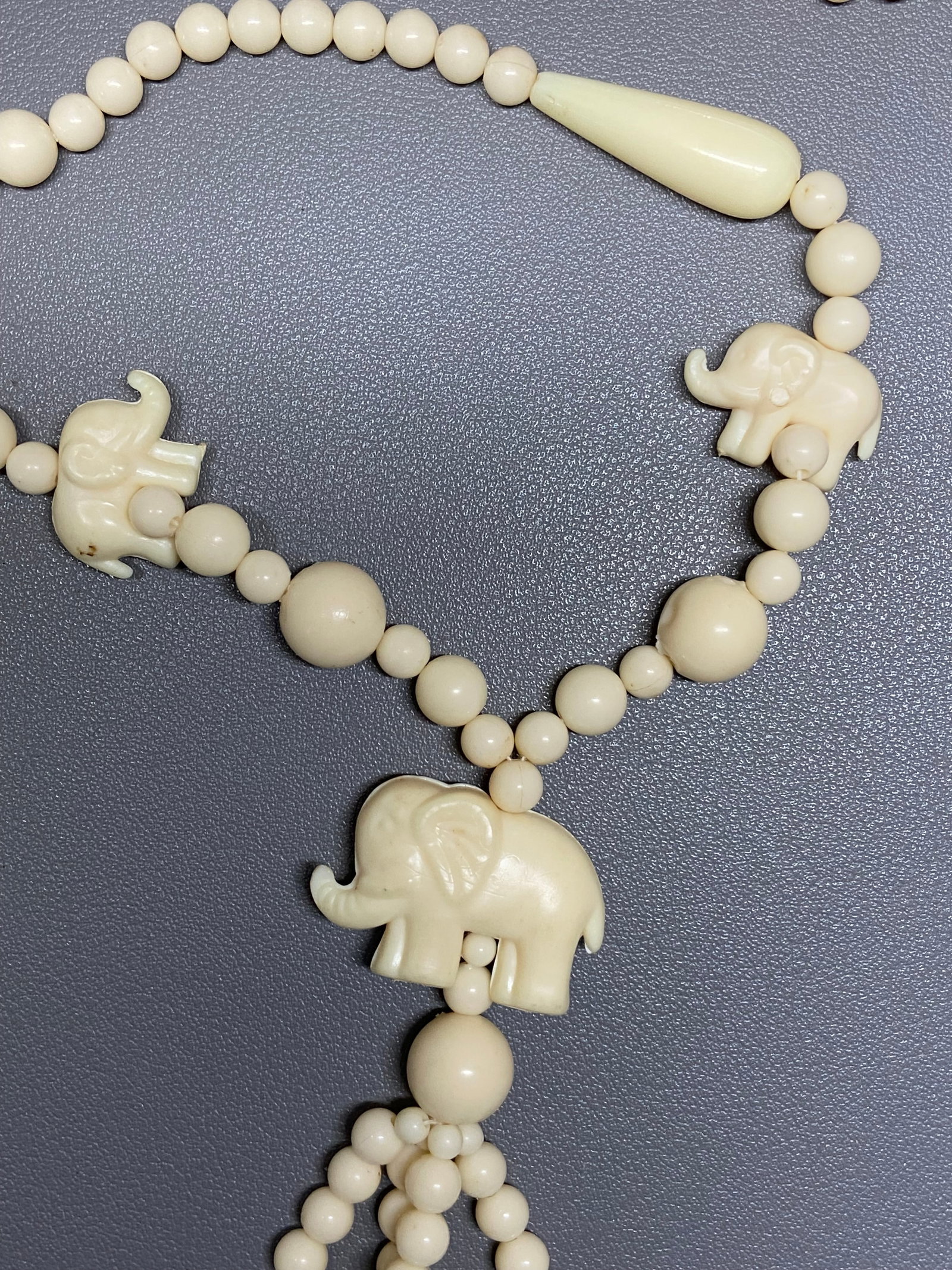 Vintage Celluloid Elephant Sweater Necklace - 4