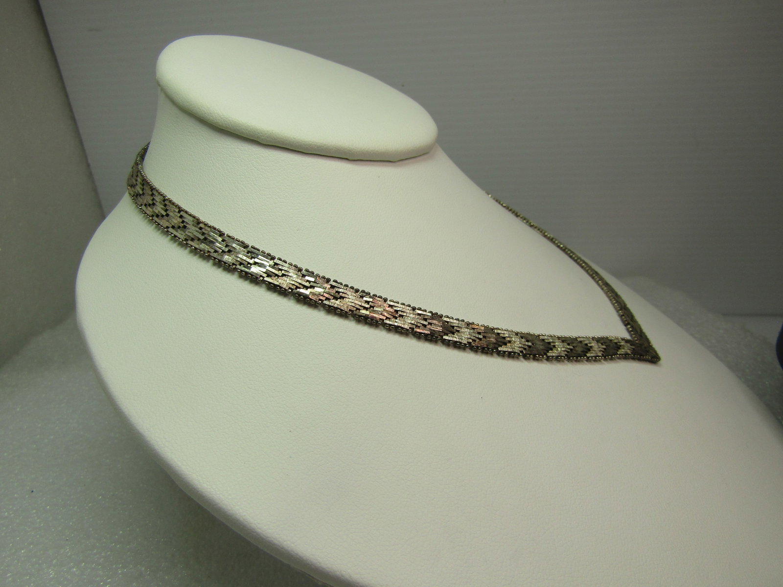 Vintage Sterling Riccio V-Drop Necklace, 18" and 6.5mm wide, Signed IBB, Italy. 1980's-1990's - 3