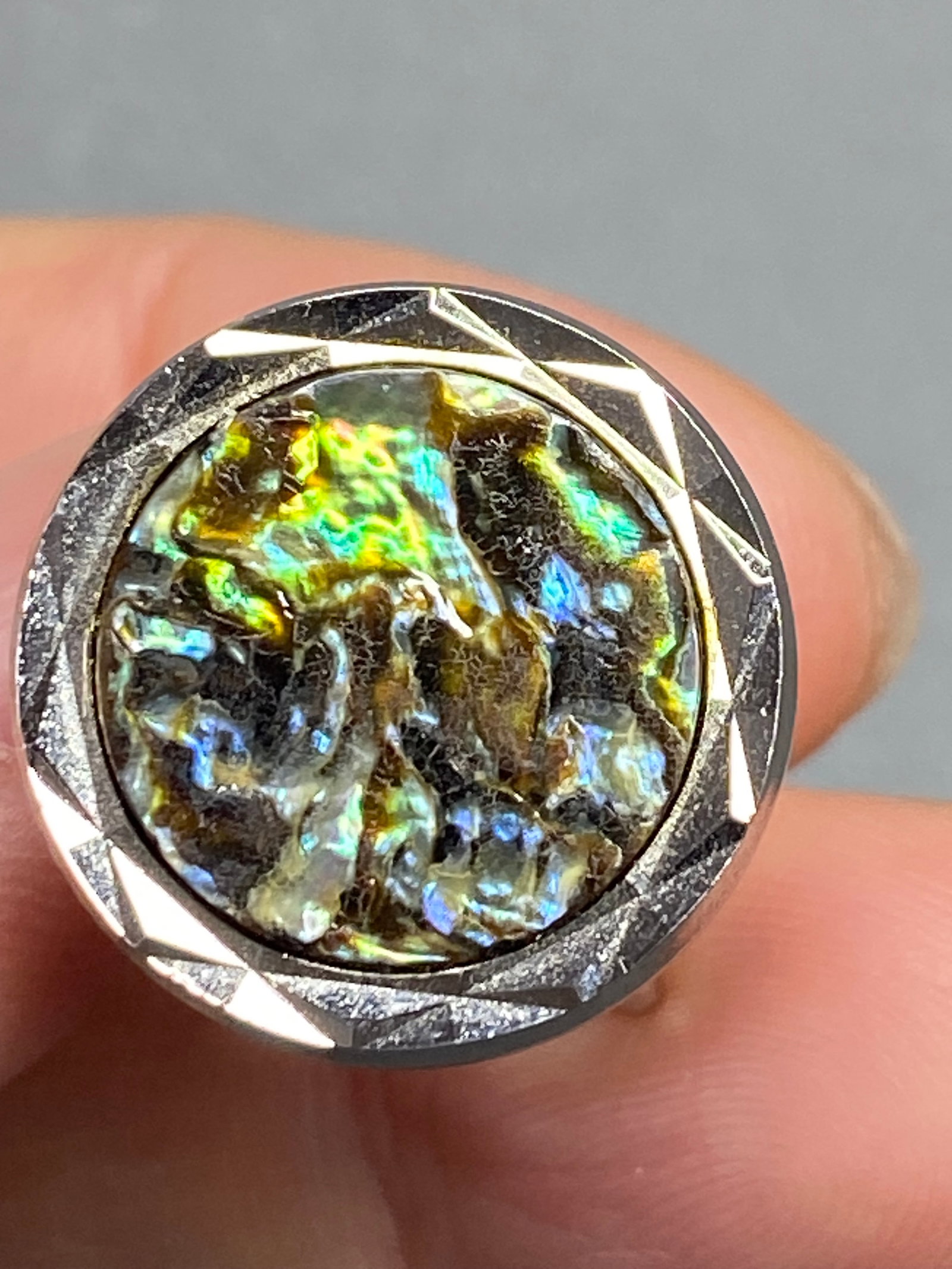 A Pair of Patented Vintage White Gold Gilt Silver Cufflinks with Inlaid Abalone Shell - 11