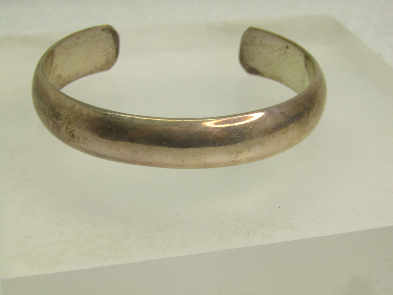 Vintage Sterling Domed Cuff Bracelet, 6.5", 1970's-1980's: Title: Vintage Sterling Domed Cuff Bracelet, 6.5", 1970's-1980's Description: Vintage Sterling Domed Cuff Bracelet, 6.5", 1970's-1980's. The bracelet measures appx. 6.5" which includes an appx. 1.25" 