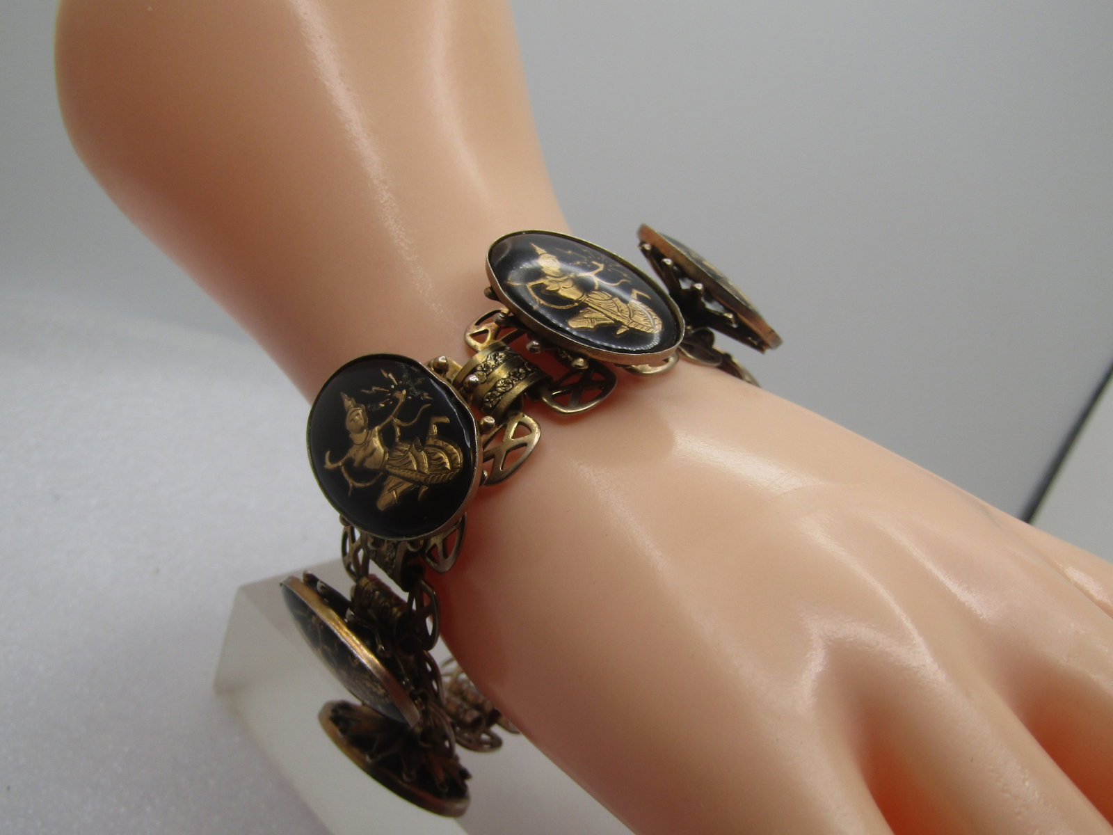 Vintage Siam Goddess Bradelet & Earrings Screwback, 7.5", 1950's, Book Link/Panel - 3