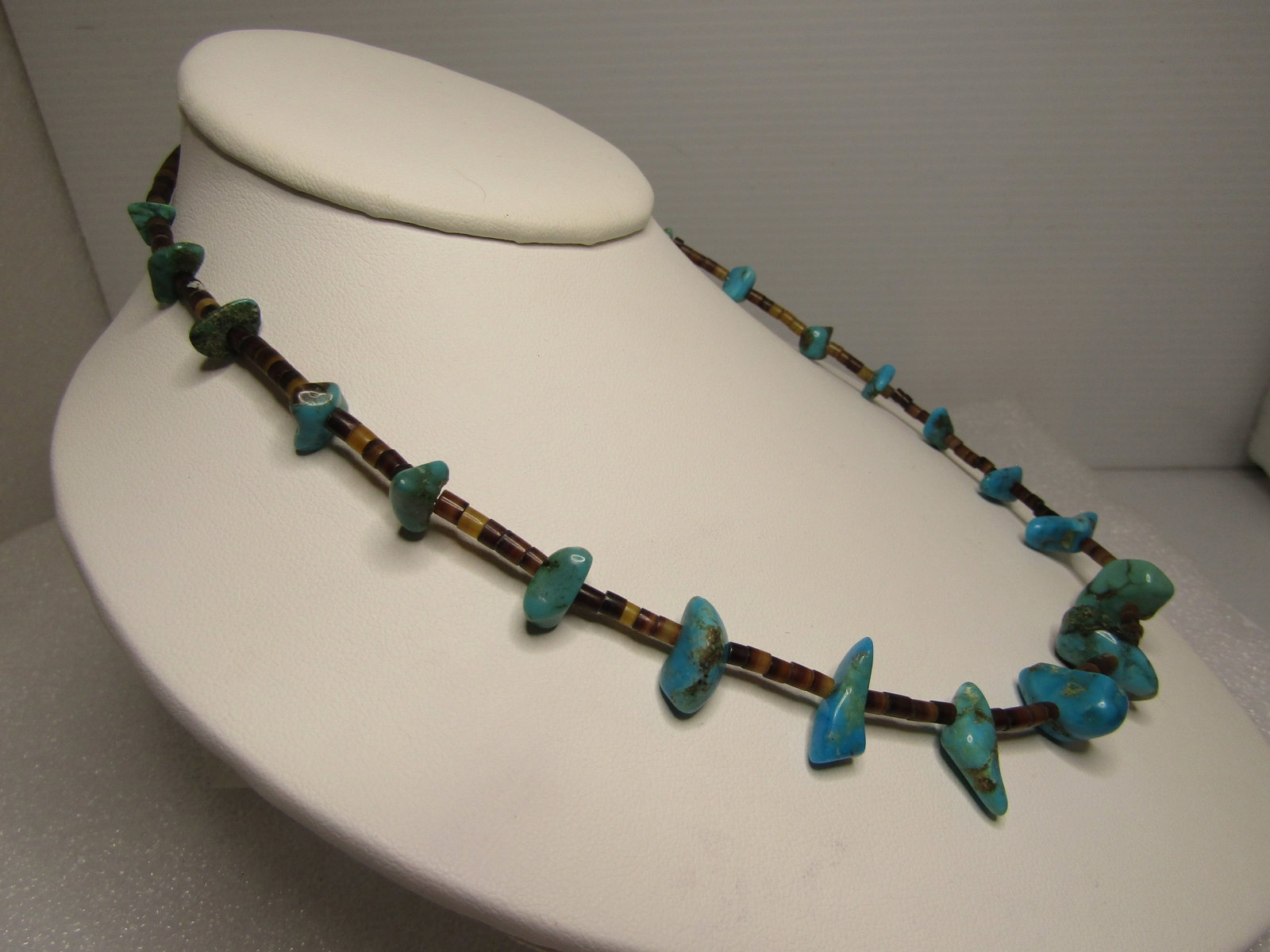 Vintage Southwestern Turquoise Heishi Necklace, 18", 1970's-1990's - 3
