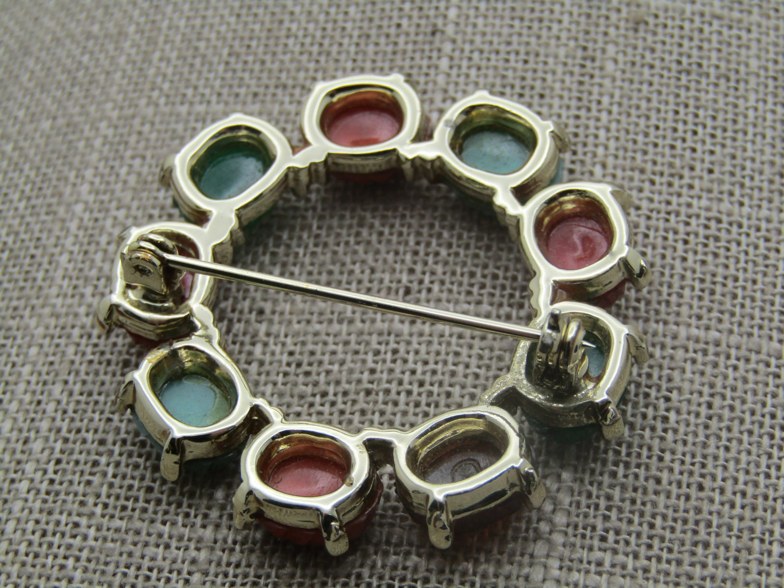 Vintage Simulated Egyptian Scarab Circle Brooch, 1960's-1970's - 5