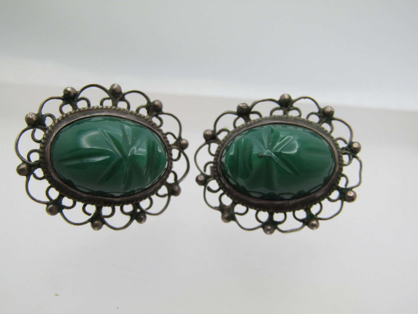 Vintage Sterling Carved Mask Earrings, Mexico, Screwback, Green Chalcedony, 1950's-1960's - 4