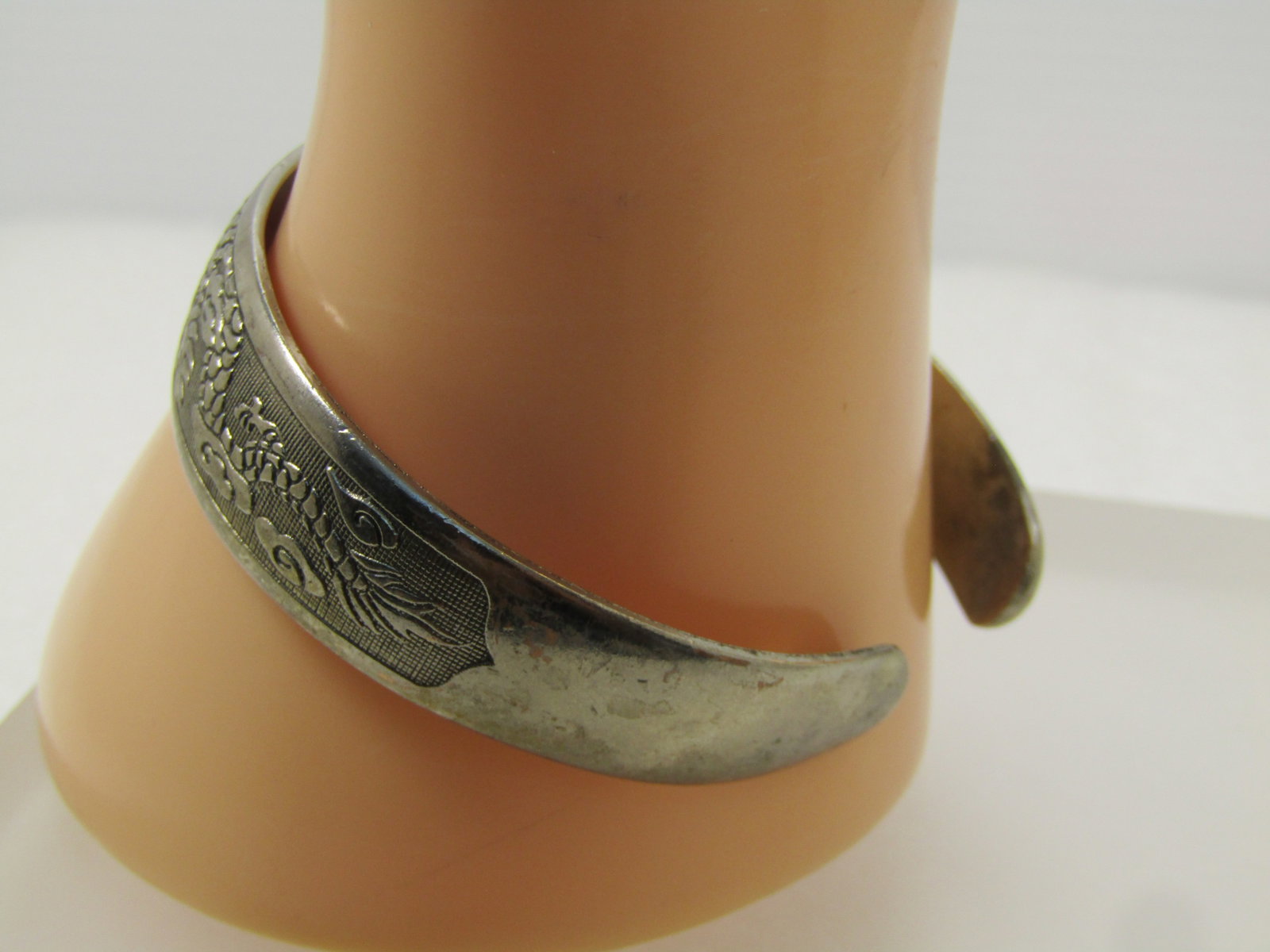 Vintage Chinese Dragon Cuff Bracelet, 8.25", Unisex, 1970's, Signed Chinese Letters - 2