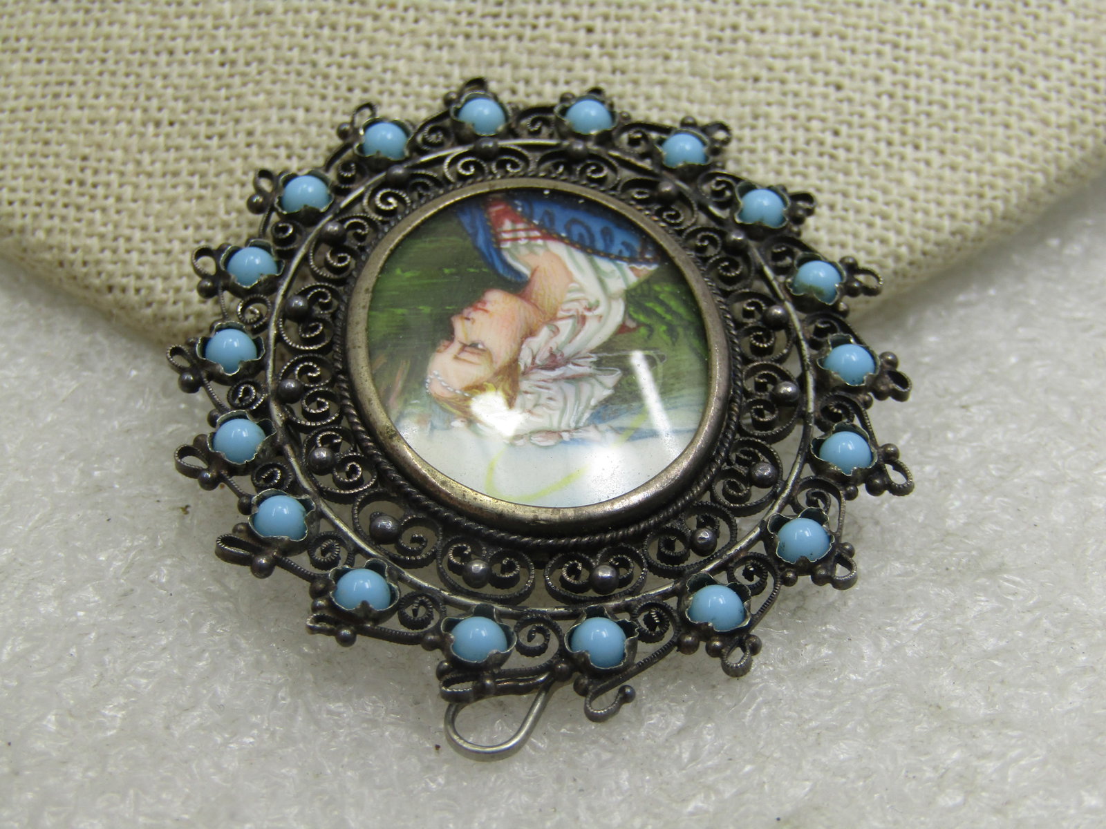 .800 Silver Painted Girl Brooch/Pendant, Turquoise Glass Beaded Filigree Frame - 4