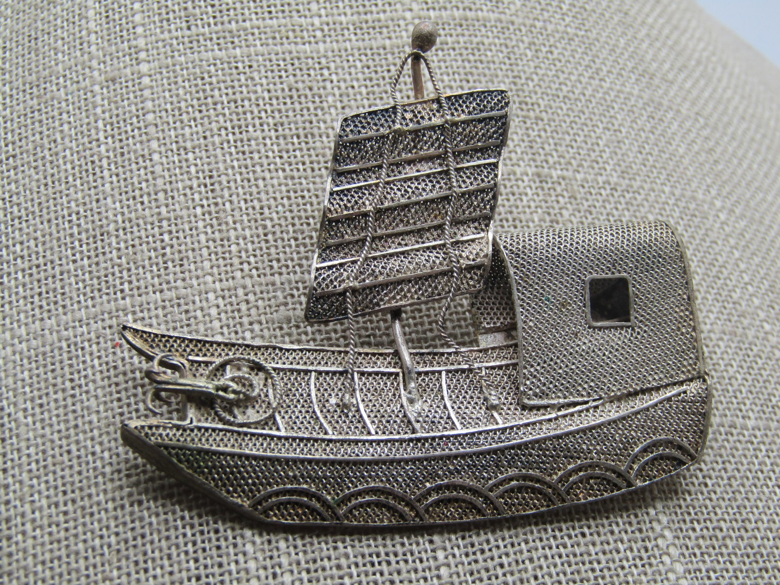 Vintage Chinese Junket Boat Brooch, C-Clasp, Pre Mid Century - 2