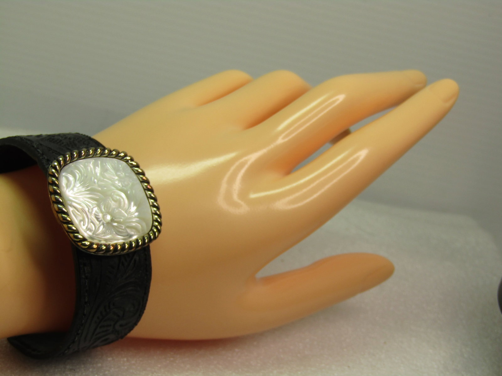 Sterling Floral Carved MOP Leather Cuff Bracelet, Carolyn Pollack, 7", Original Box - 6
