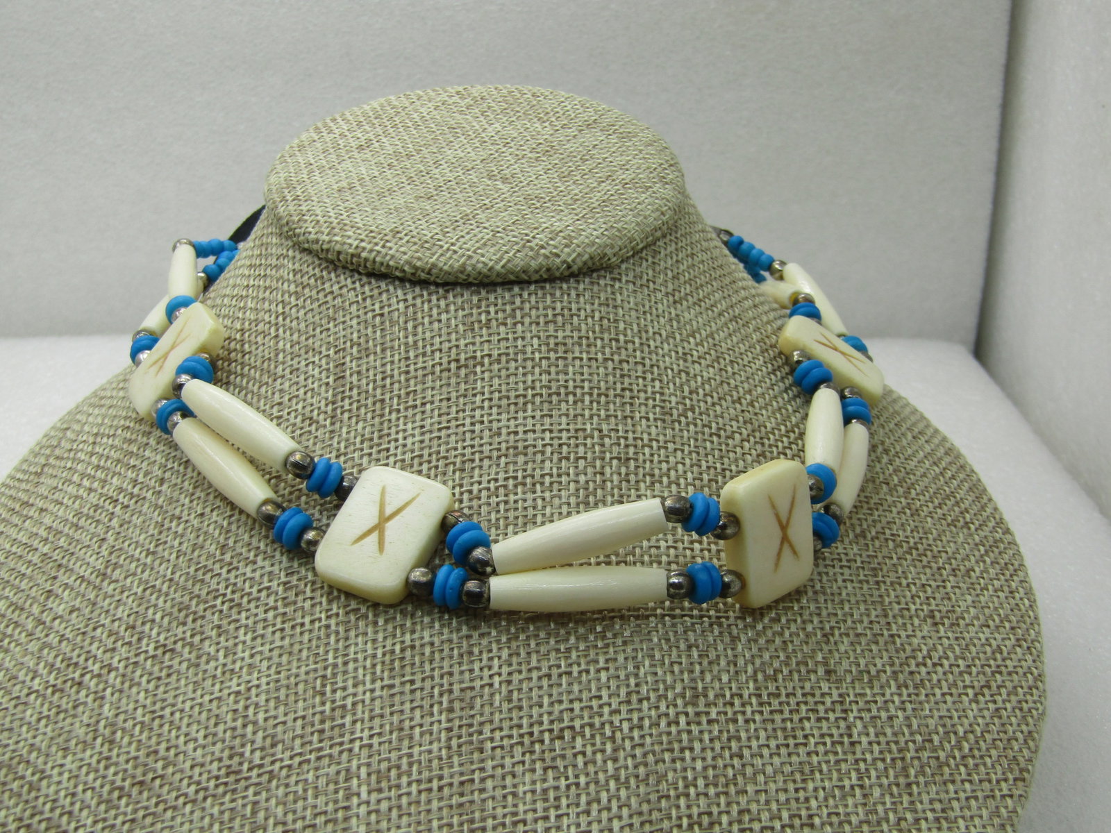 Vintage Costume Warrior Necklace, 32", Unisex, Turquoise & Bone Colored Beads, Black Suede: Title: Vintage Costume Warrior Necklace, 32", Unisex, Turquoise & Bone Colored Beads, Black Suede Description: Vintage Costume Warrior Necklace, 32", Unisex, Turquoise & Bone Colored Beads, Black Sued