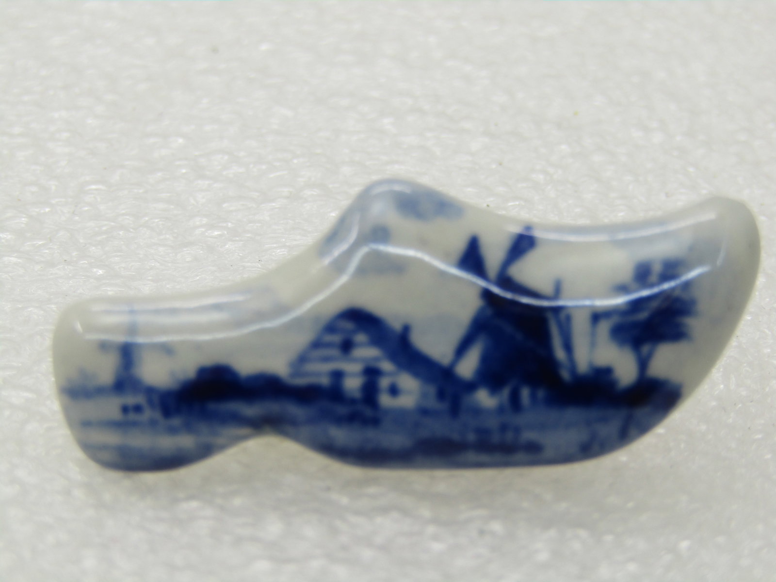 Vintage Delft Holland Shoe Brooch, Windmill Scene, Ceramic, 1.5', 1950's-1960's - 2