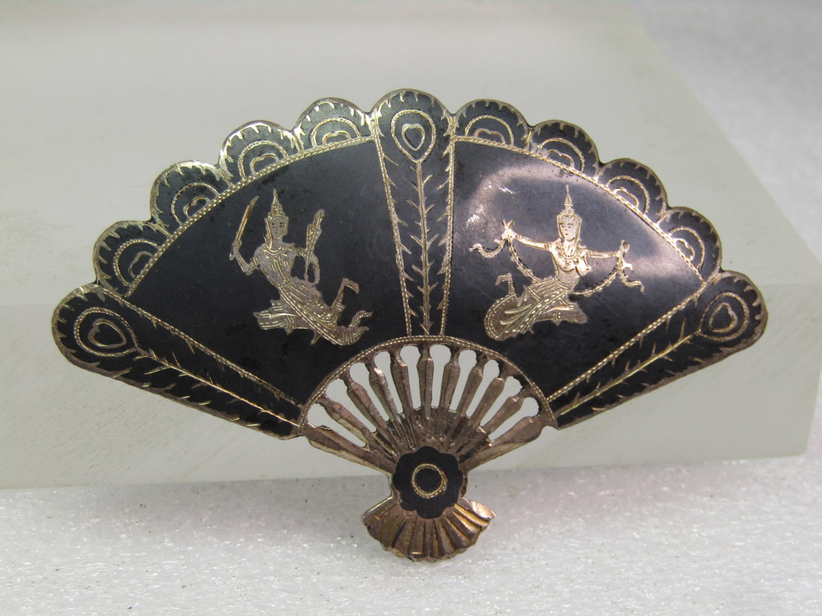 Vintage Siam Goddess Fan Brooch, Wide C-Clasp. 1940's-1950's - 2
