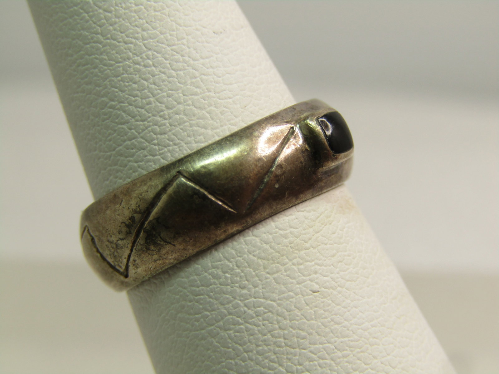 Vintage Sterling Onyx Wide Band Ring, Sz. 6, Southwestern Vibe, 1970's-1980's - 3