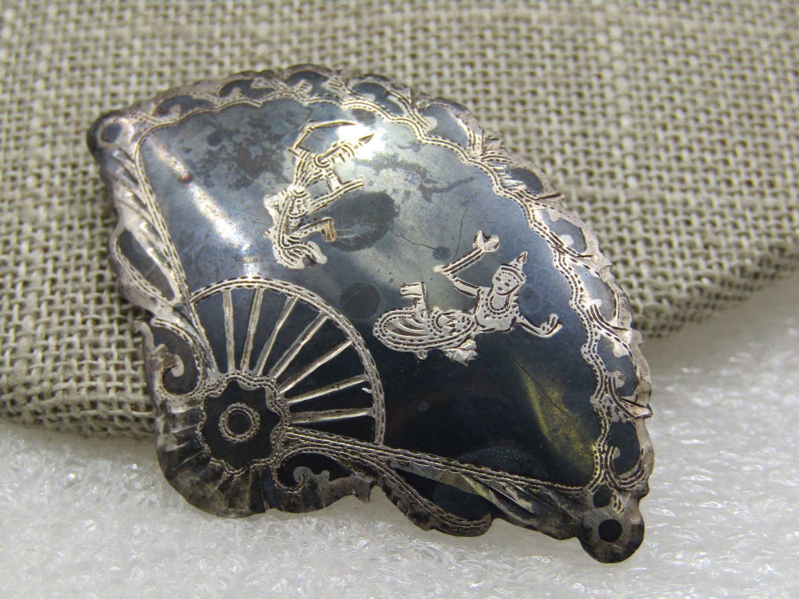 Vintage Sterling Black Siam Goddess Brooch, Fan Shaped, Mid-Century - 2