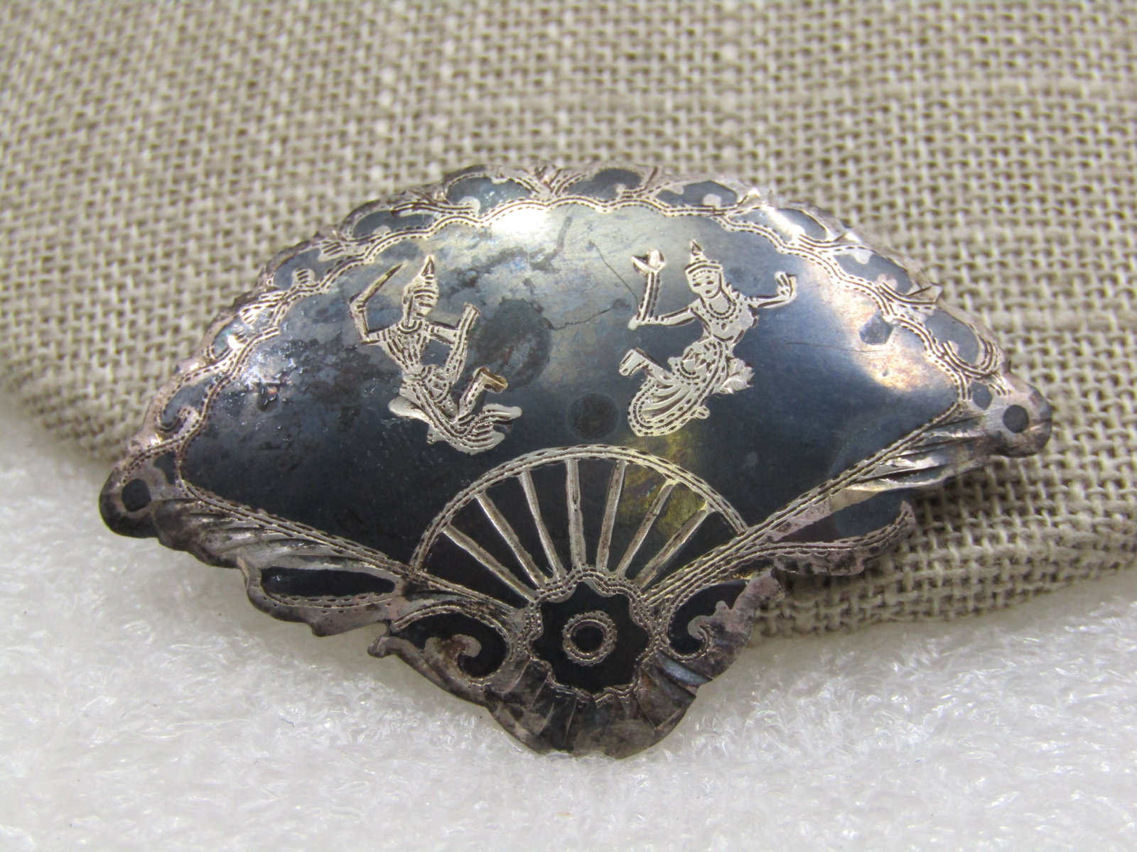 Vintage Sterling Black Siam Goddess Brooch, Fan Shaped, Mid-Century - 3